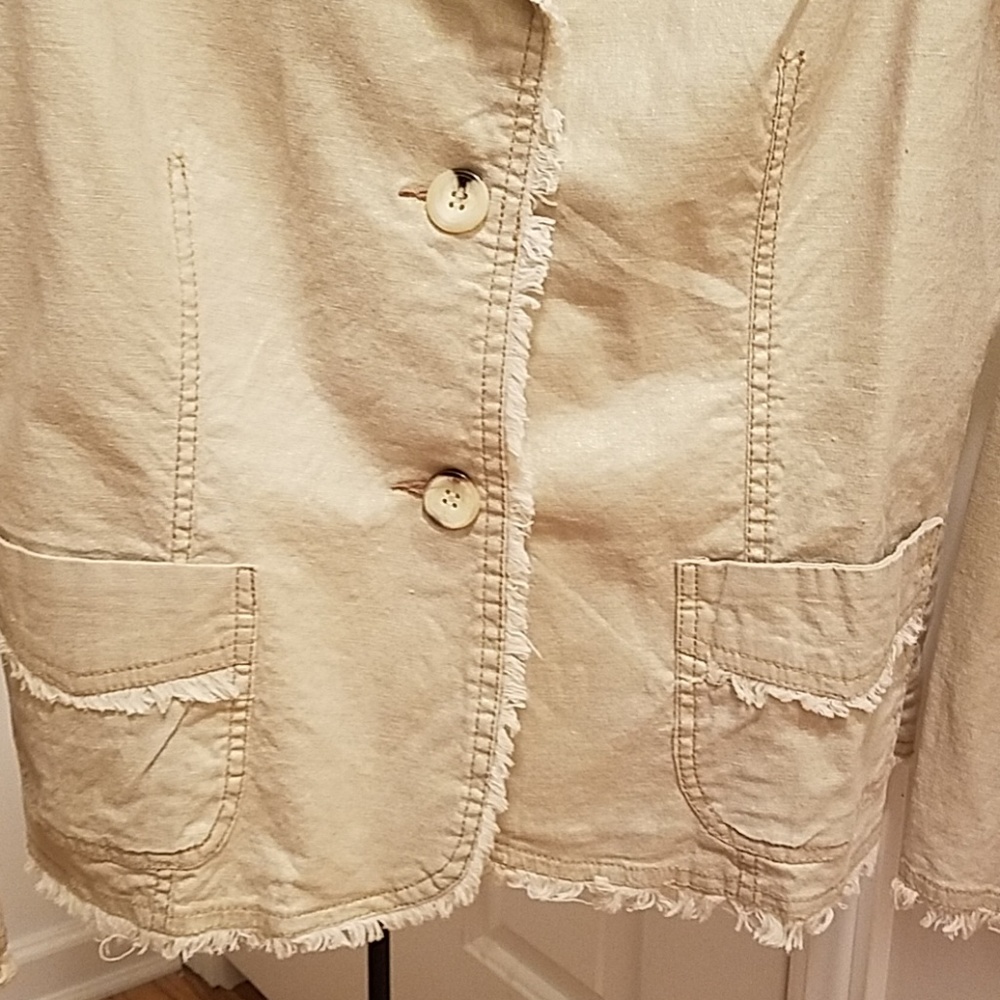 Jacket - Picture 3 of 4